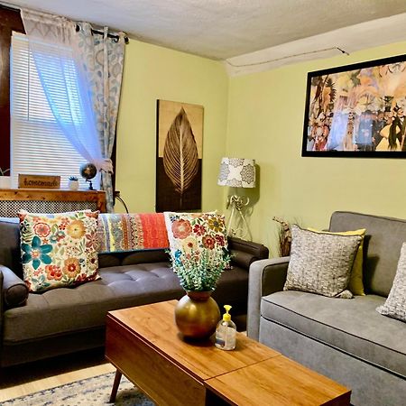 Cozy 2Nd Floor Apartment With Private Entrance Chicopee Dış mekan fotoğraf