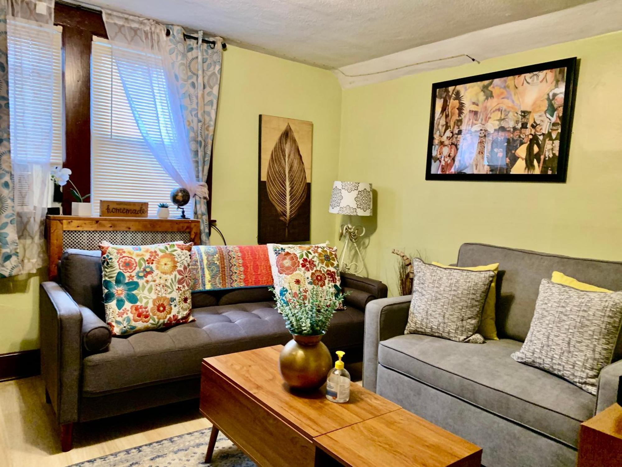 Cozy 2Nd Floor Apartment With Private Entrance Chicopee Dış mekan fotoğraf